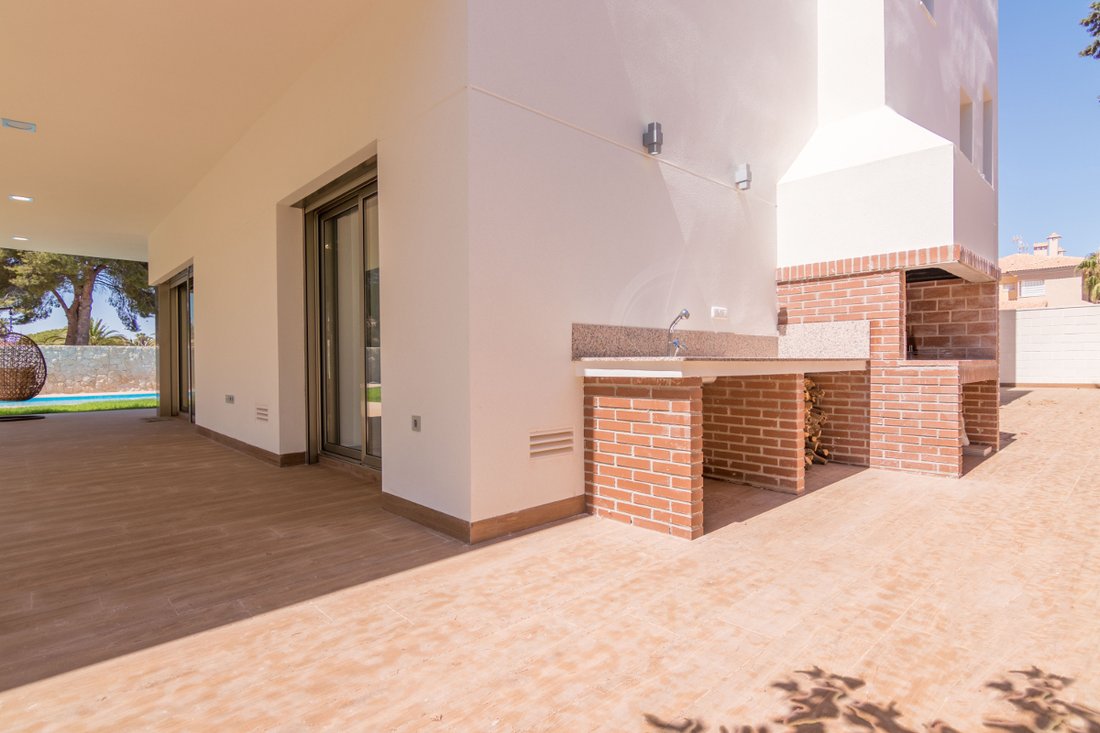 Villa in Dehesa de Campoamor, Orihuela, Valencian Community 2 - 12416918