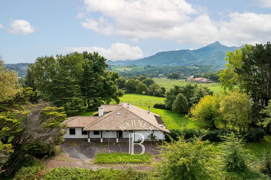 House in Mendi-Choko-Karrikatxar-Olhette, Urrugne, France 3 - 14748787