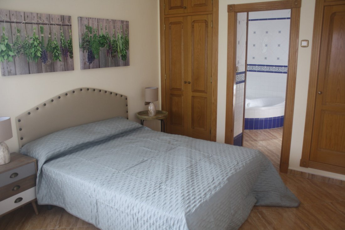 Villa in Torrevieja, Land Valencia, Spanien 4 - 12494729