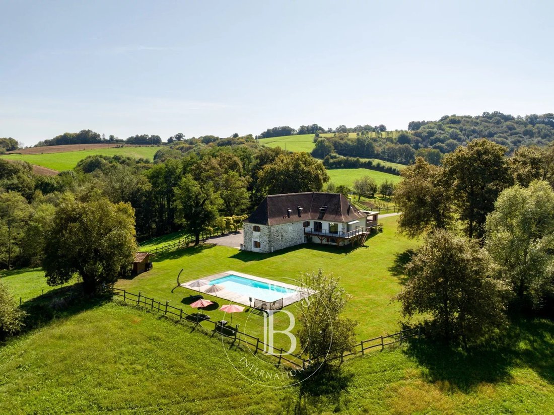 Farm Ranch in Saint-Palais, Nouvelle-Aquitaine, France 3 - 13362713