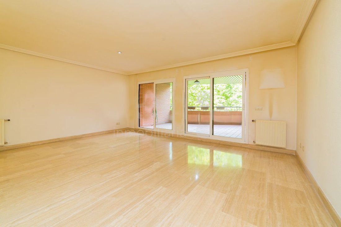 Apartment in La Moraleja, Alcobendas, Comunidad de Madrid 2 - 12416887