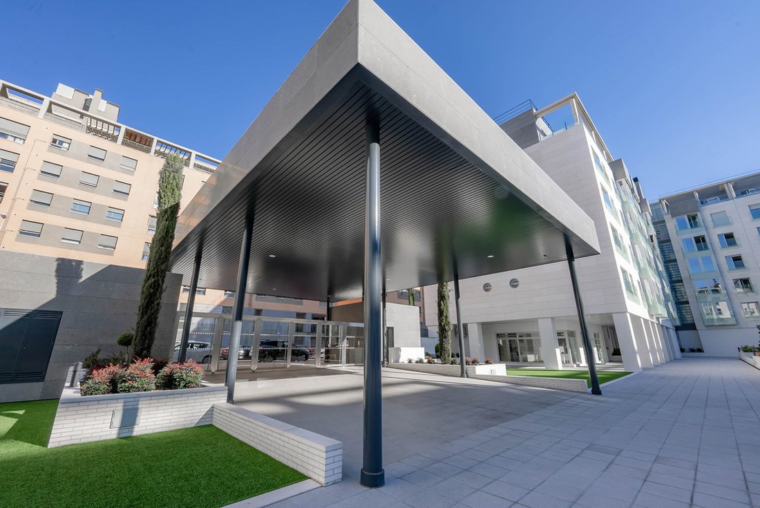 Apartment in Fuencarral-El Pardo, Madrid, Spain 2 - 12417007