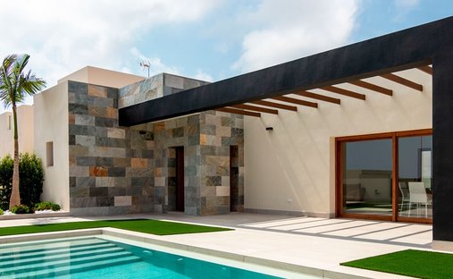 Villa in Torrevieja, Land Valencia, Spanien 1