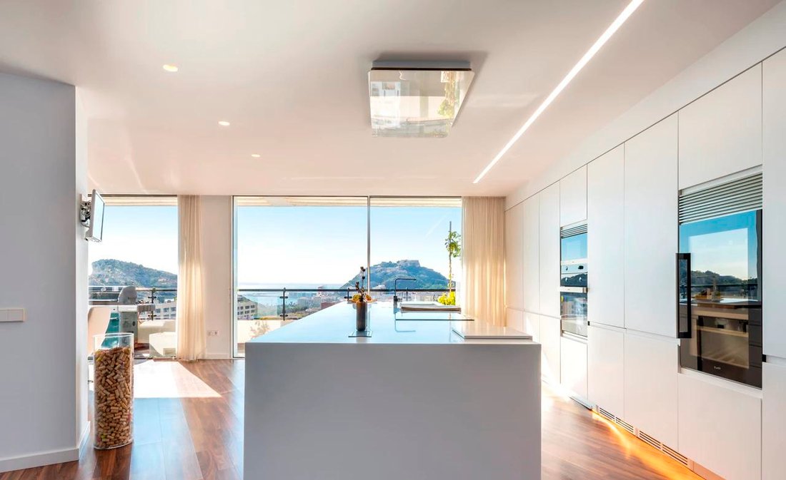 Apartment in Alicante, Valencian Community, Spain 2 - 12417178
