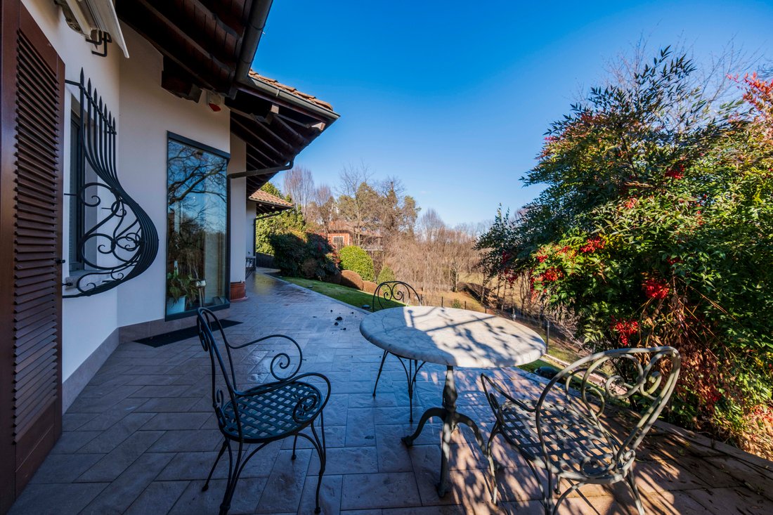 Villa in Oleggio Castello, Piedmont, Italy 5 - 15176070