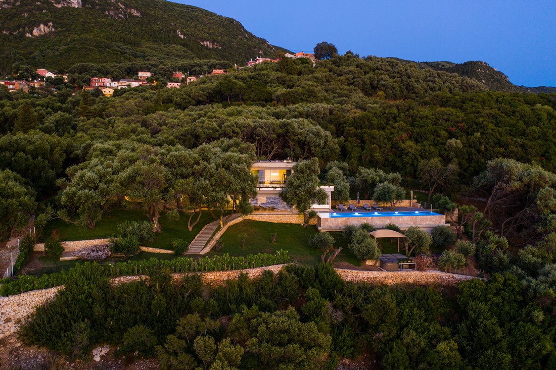 Villa in Corfu, Peloponnese, Western Greece and the Ionian, Greece 2 - 15162980