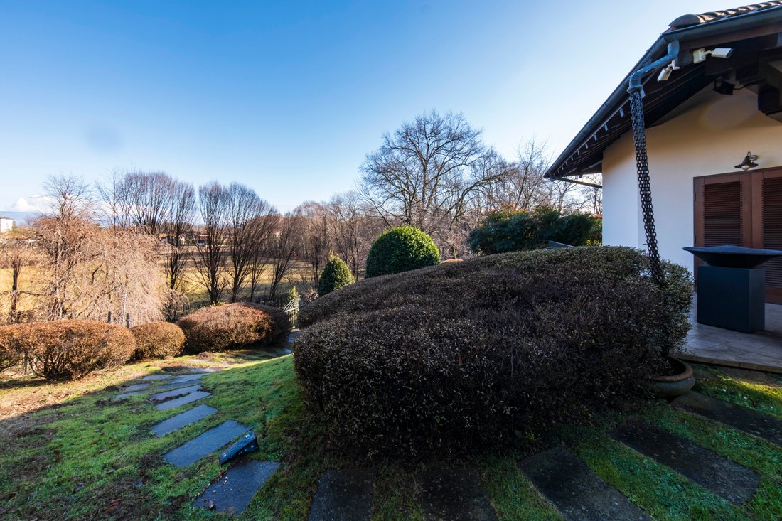 Villa in Oleggio Castello, Piedmont, Italy 3 - 15176070