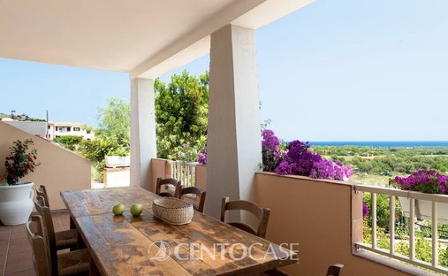 Villa in Budoni, Sardinien, Italien 1