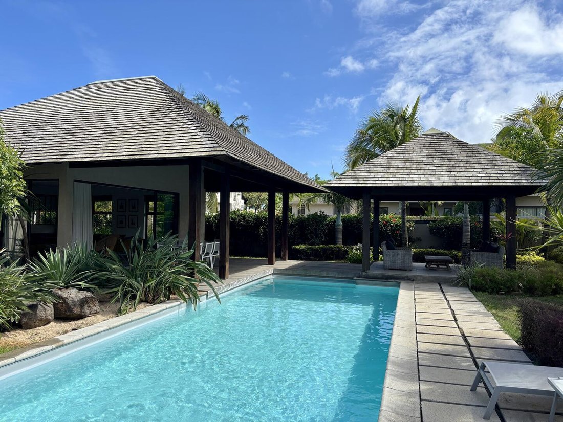 Villa in Grand Gaube, Rivière du Rempart District, Mauritius 1 - 15162831