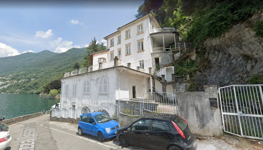 Villa in Faggeto Lario, Lombardy, Italy 1 - 12587430