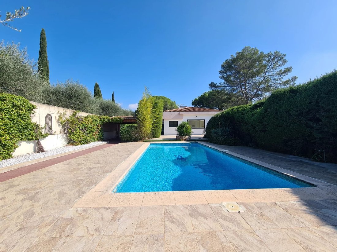 Villa in Croix des Gardes, Cannes, France 5 - 13822619