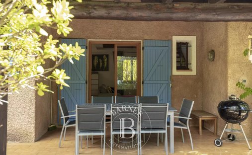 Villa in Sainte-Lucie-de-Porto-Vecchio, Corsica, France 1