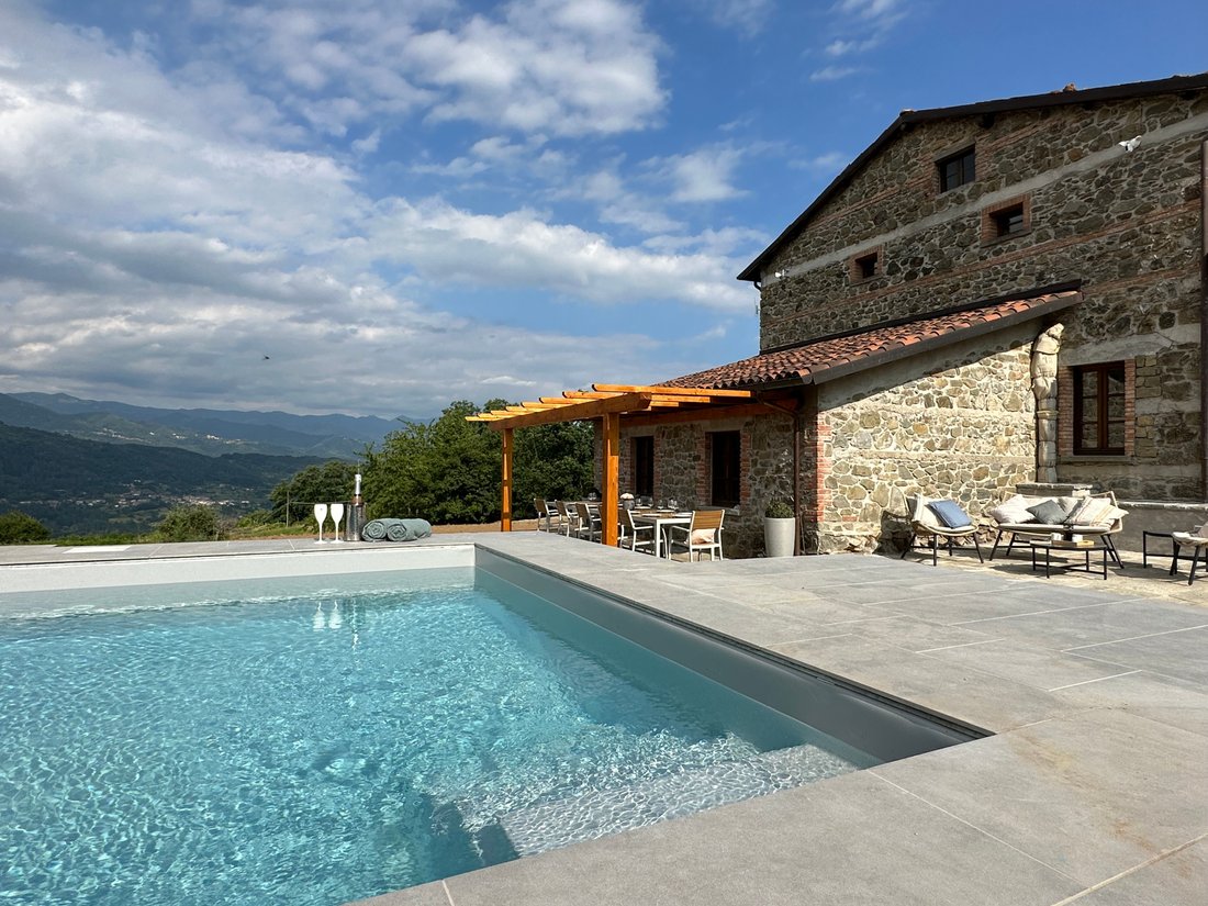 Country House in Camporgiano, Tuscany, Italy 1 - 15163054