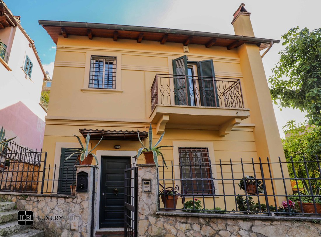Villa in Aurelio - Gregorio VII Area, Rome, Italy 1 - 15163200