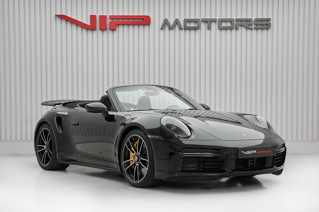 Cabriolet in Dubai, Dubai, United Arab Emirates 1 - 15163149
