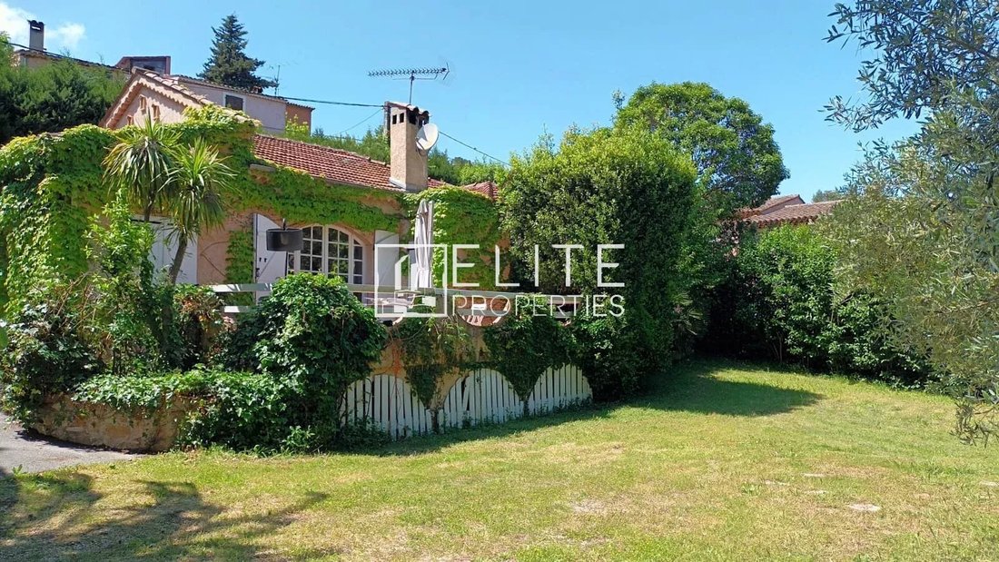 House in Mougins, Provence-Alpes-Côte d'Azur, France 1 - 14310308
