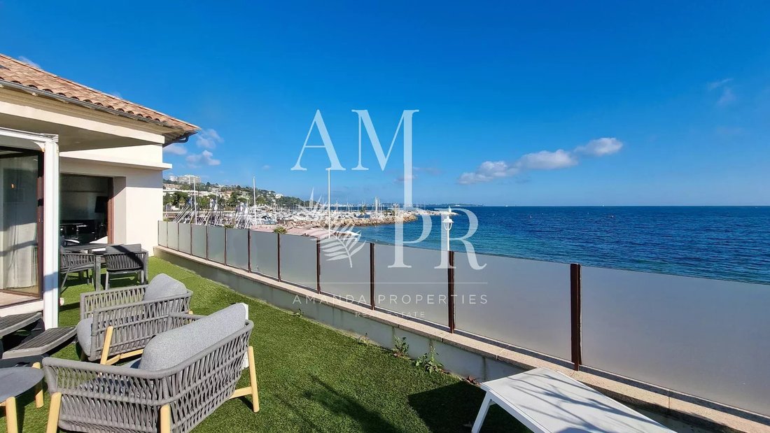 House in Cannes, Provence-Alpes-Côte d'Azur, France 2 - 13782365