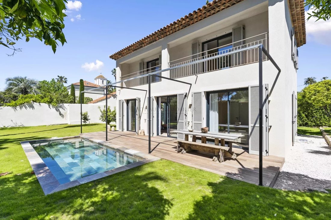 House in Antibes, Provence-Alpes-Côte d'Azur, France 3 - 14222397
