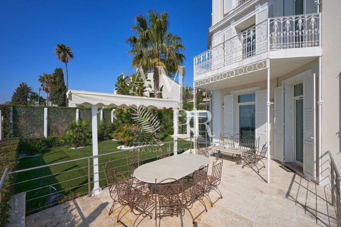 Villa in Cannes, Provence-Alpes-Côte d'Azur, France 5 - 12672125