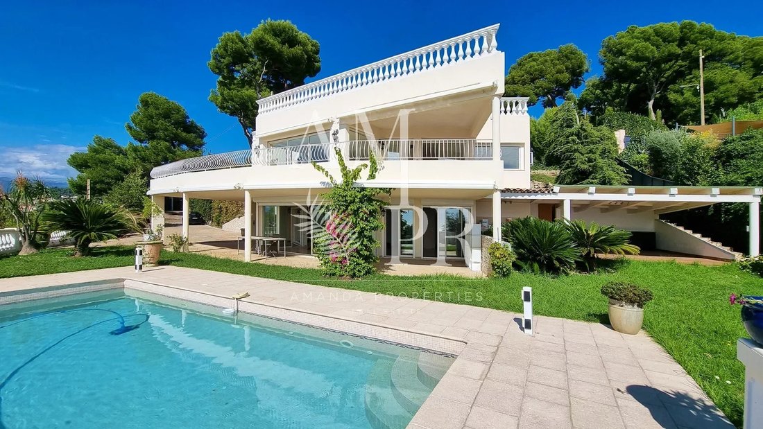 Villa in Cannes, Provence-Alpes-Côte d'Azur, France 4 - 11739616