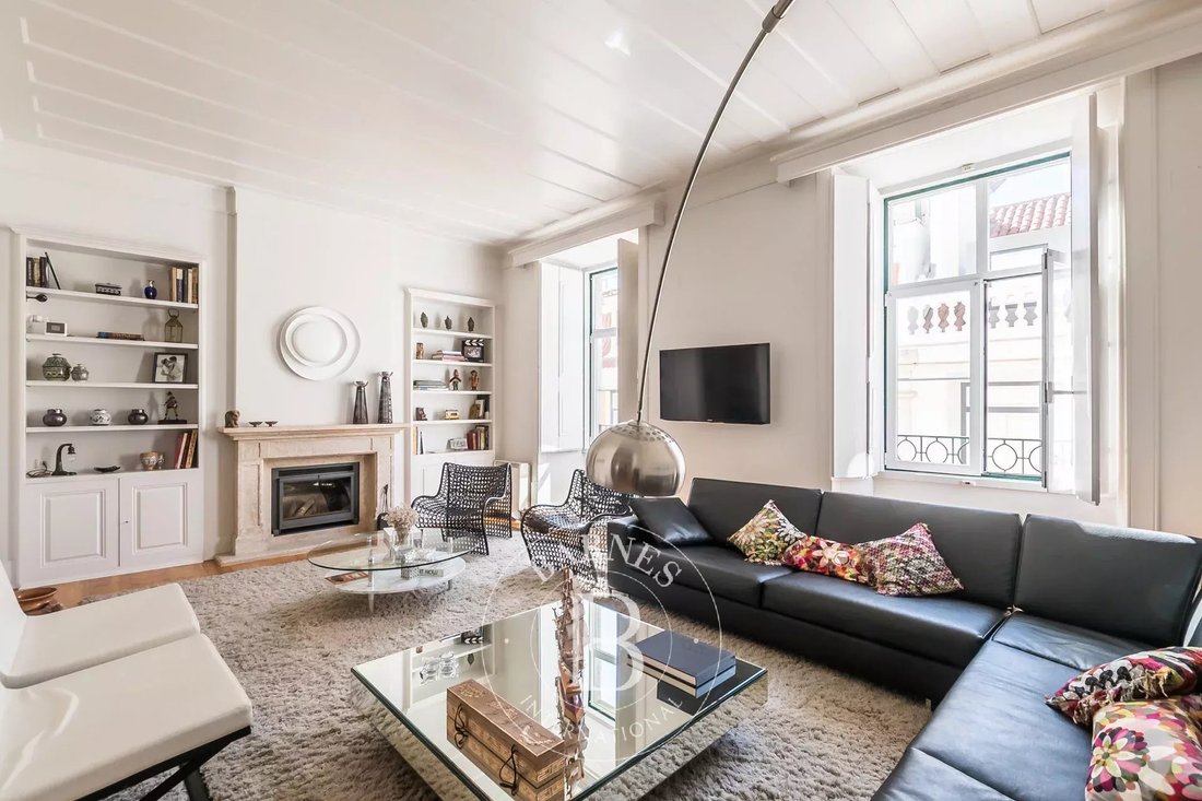 Apartment in Misericordia, Lisbon, Portugal 1 - 14239000