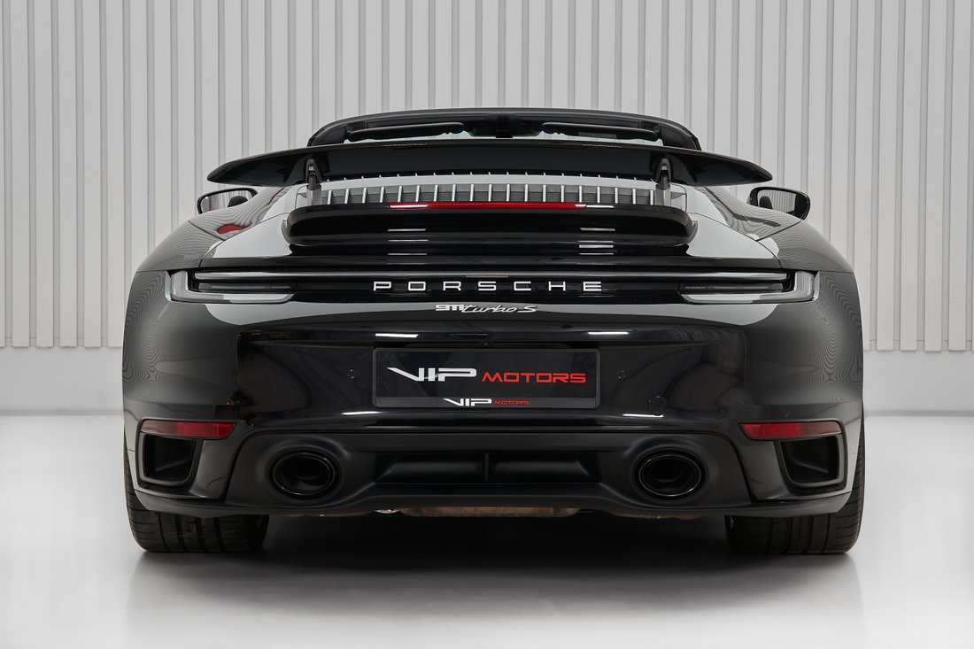 Cabriolet in Dubai, Dubai, United Arab Emirates 5 - 15163149