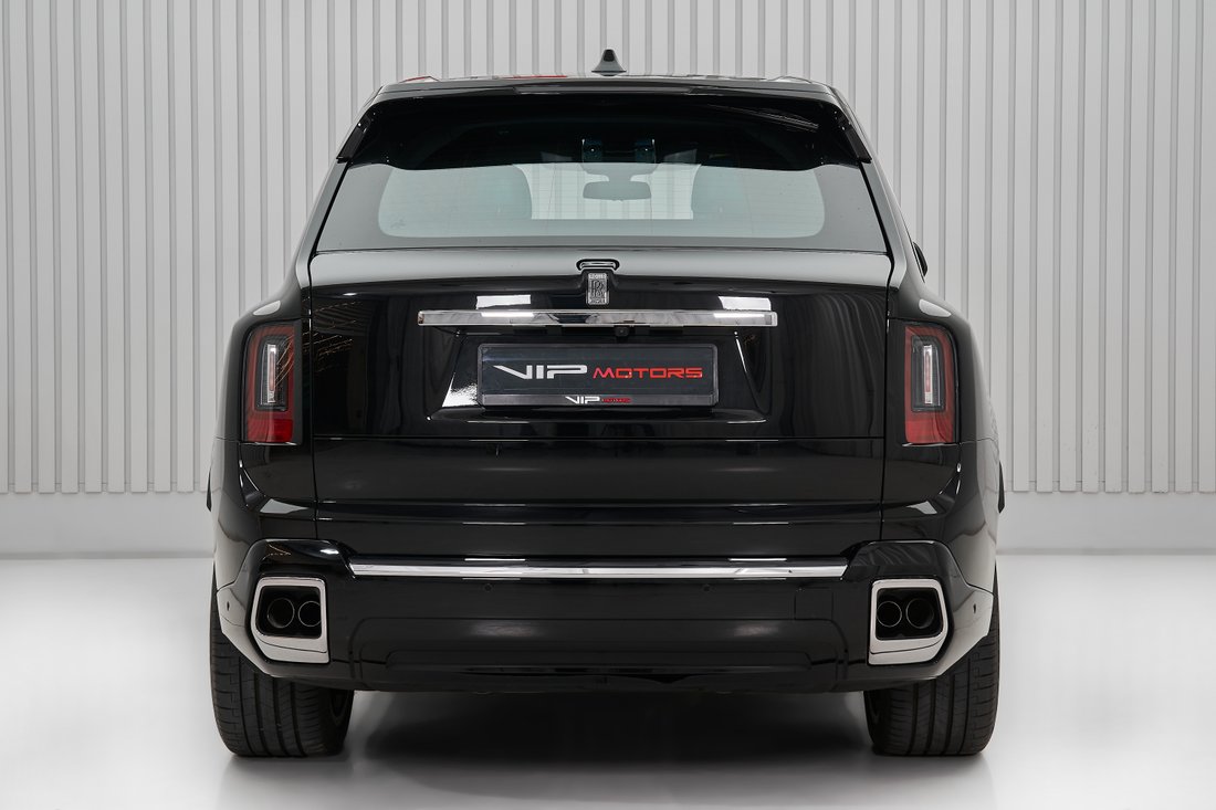 Suv in Dubai, Dubai, United Arab Emirates 5 - 15163019