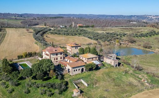 Farm Ranch in Torrita di Siena, Tuscany, Italy 1
