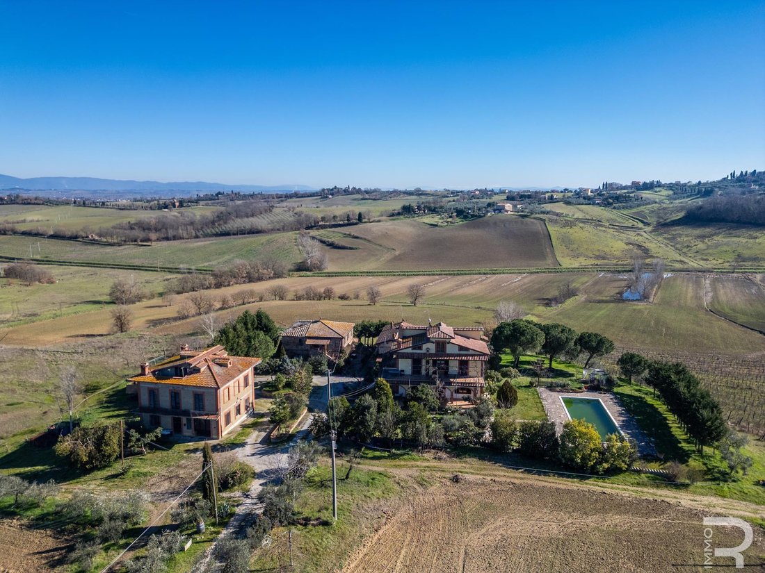 Farm Ranch in Torrita di Siena, Tuscany, Italy 3 - 15172481