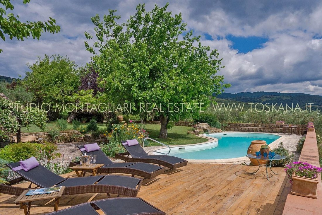 Farm Ranch in Center, Greve in Chianti, Tuscany 4 - 15172501