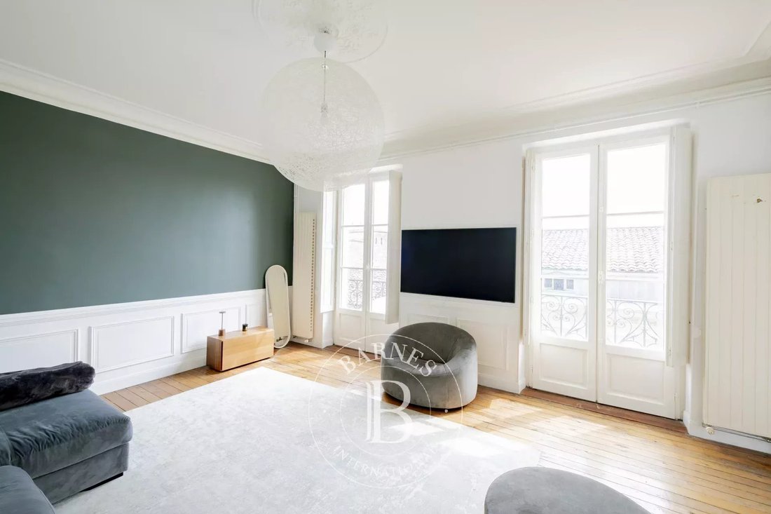 Apartment in Hôtel de Ville-Quinconce-Saint Seurin-Fondaudège, Bordeaux, France 5 - 14282856