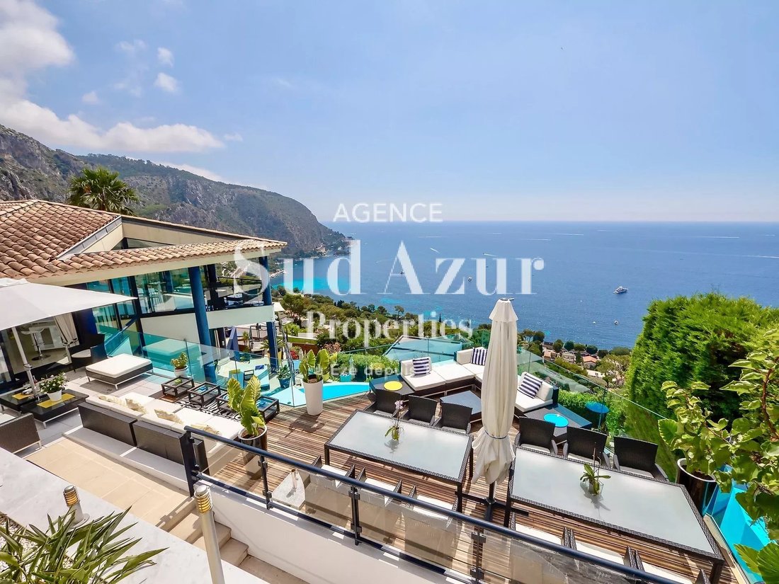 House in Èze, Provence-Alpes-Côte d'Azur, France 2 - 12449761