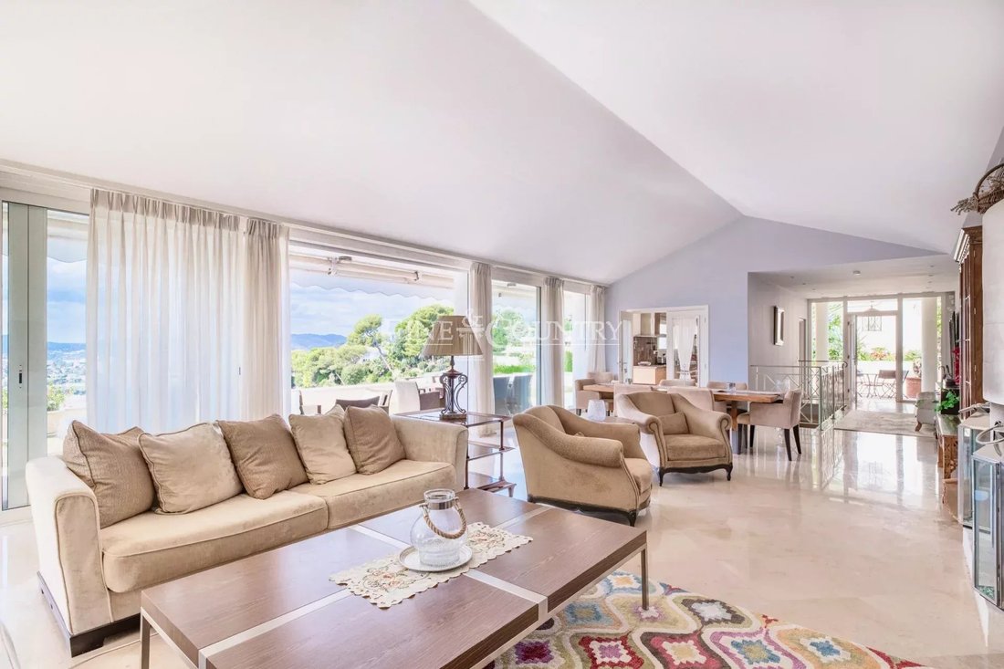 Villa in Cannes, Provence-Alpes-Côte d'Azur, France 5 - 13782448