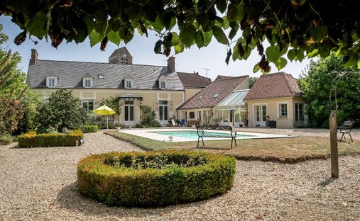 Villa in Paris, Île-de-France, France 1