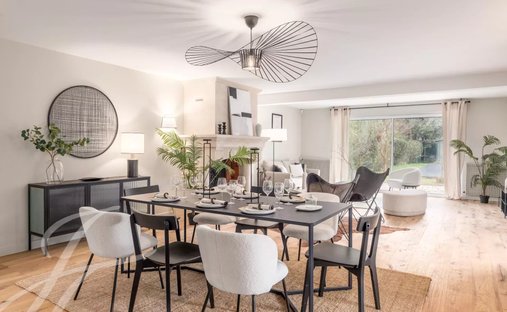 House in Bordeaux, Nouvelle-Aquitaine, France 1