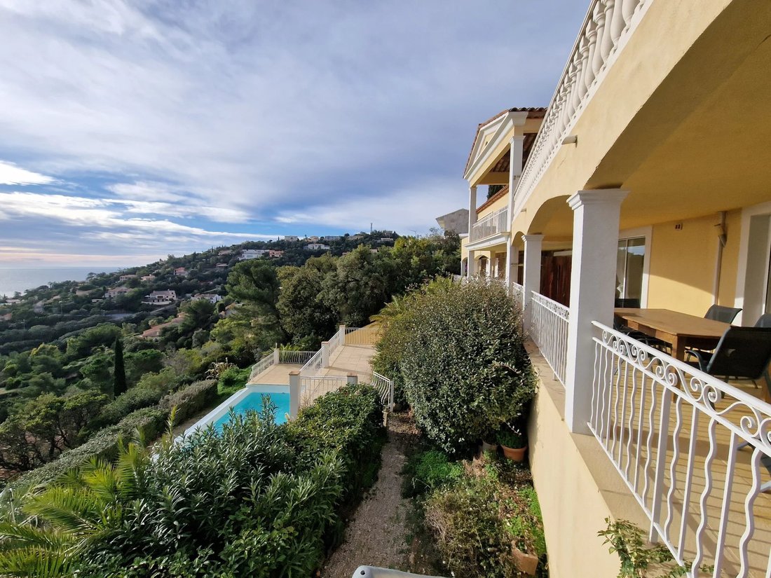 Villa in Les Issambres, Roquebrune-sur-Argens, France 2 - 13638664