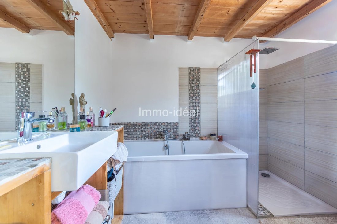 Farm Ranch in La Plage, 8e Arrondissement, Marseille 5 - 14539745