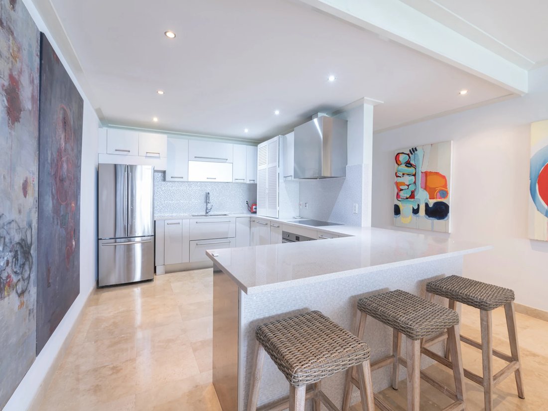 Apartment in Paynes Bay Beach, Saint James, Barbados 5 - 15171556