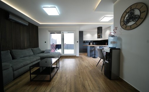 Apartment in Mjesni odbor Bili brig, Zadar, Zadar County 1