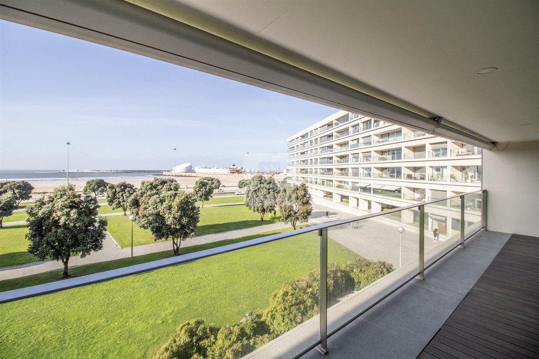 four-bedroom-apartment-with-balcony-and-in-matosinhos-porto-district