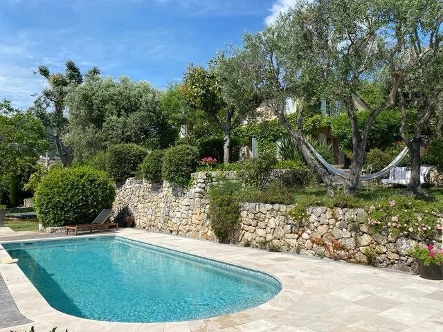Villa in Grasse, Provence-Alpes-Côte d'Azur, France 5 - 14419528
