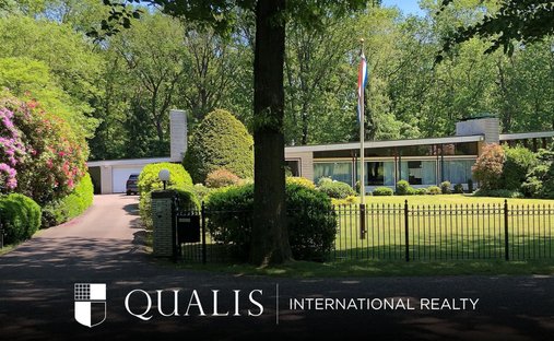 Bungalow in Arnhem, Gelderland, Netherlands 1