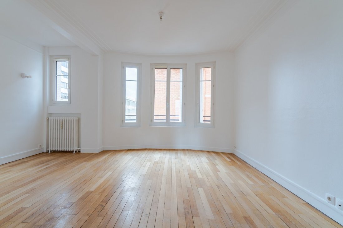 Apartment in Puteaux, Ile-de-France, France 3 - 15163240