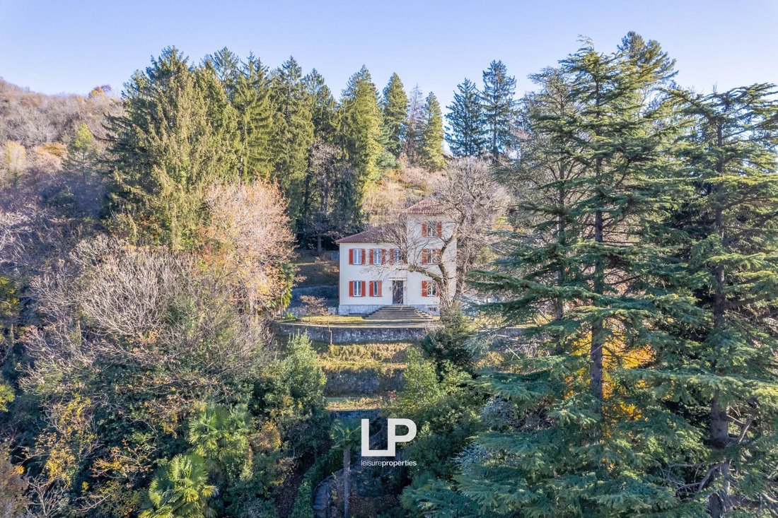Villa in Cittiglio, Lombardei, Italien 2 - 13772905