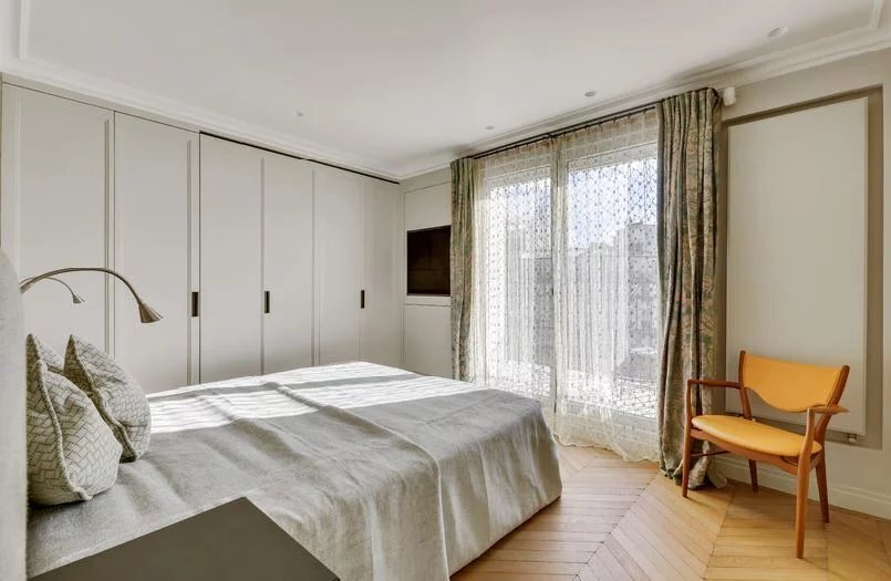 Apartment in Triangle d'Or, Paris 8e Arrondissement, Paris 4 - 11973595