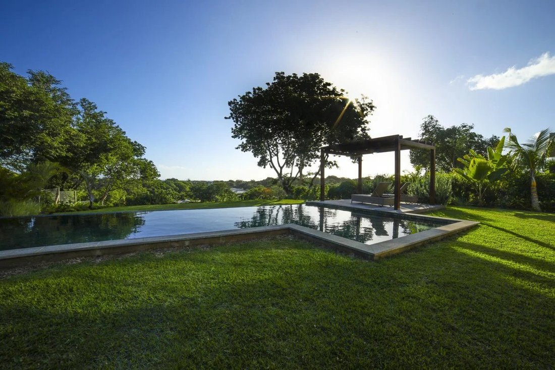 Villa in Tamarin, Rivière Noire District, Mauritius 3 - 14425330