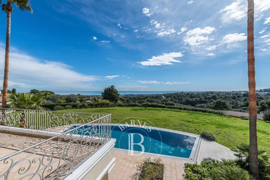 Villa in Bois Fleuri-Chevre d'Or-Saint Philippe, Biot, France 4 - 14289660