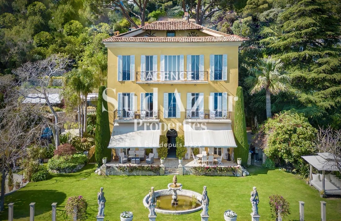House in Èze, Provence-Alpes-Côte d'Azur, France 3 - 15164026