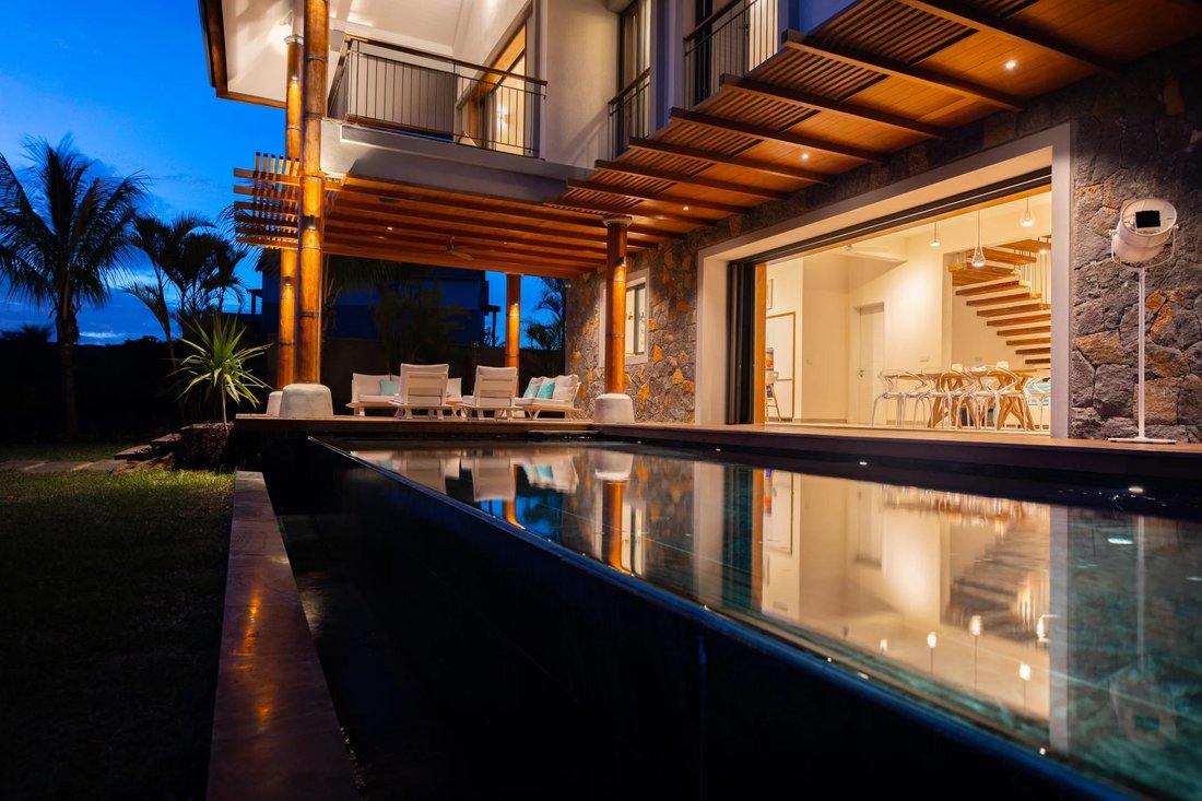 Villa in Grande Riviere Noire, Rivière Noire District, Mauritius 4 - 14425509