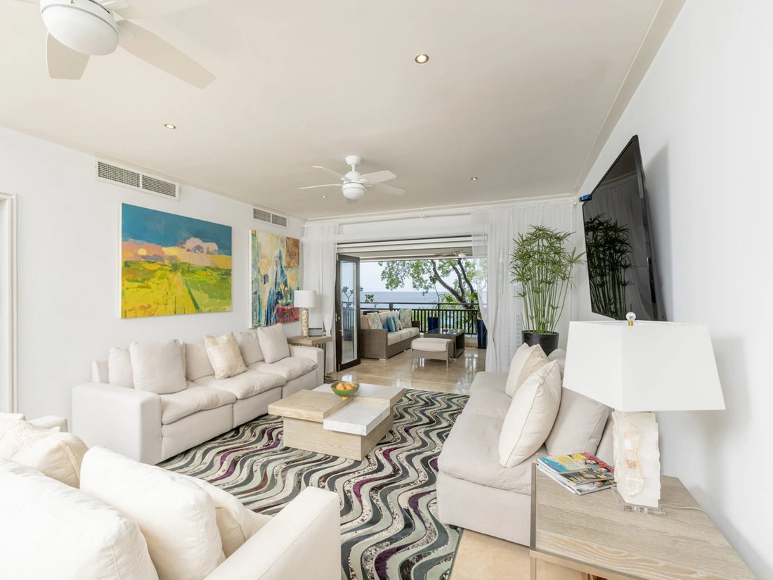 Apartment in Paynes Bay Beach, Saint James, Barbados 2 - 15171556
